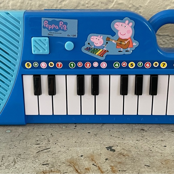 Peppa Pig Kids Educational Musical Keyboard - Picture 5 of 7
